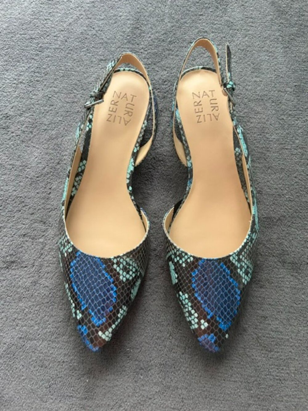 NWT Naturalizer Banks Slingback Women's Pumps Blue Snake Print Size 8W
